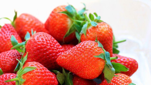benefici della fragola per perdere peso benefici della fragola per perdere peso